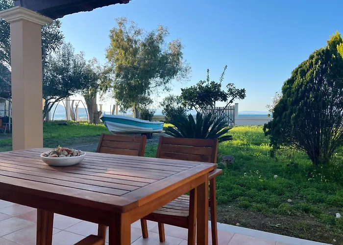 Dimitra 3 - Seaside Vila Lefkímmi